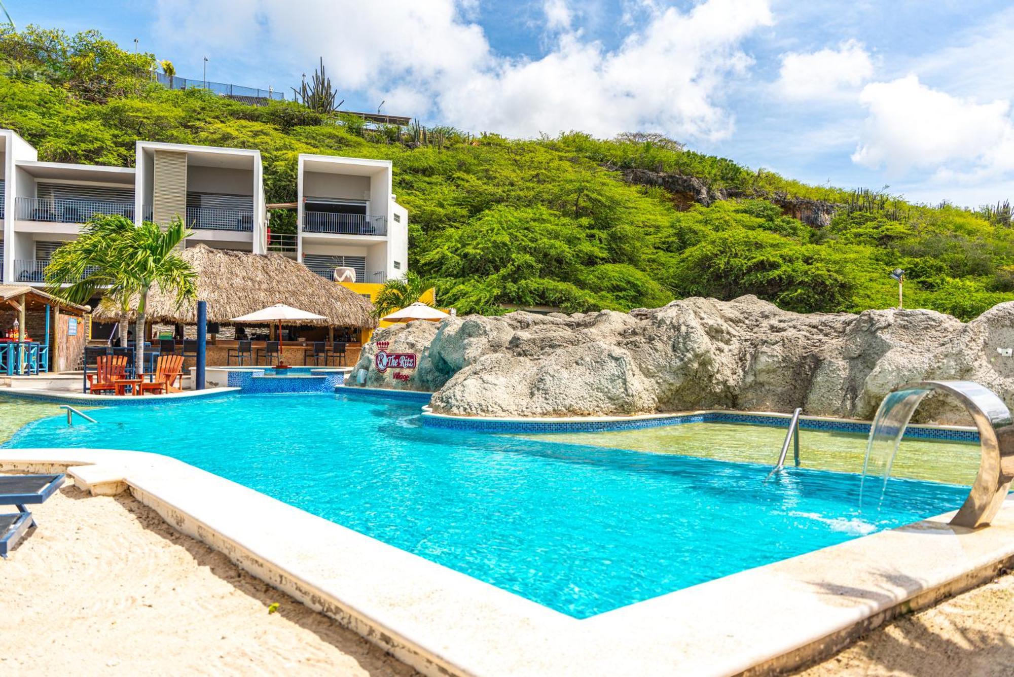 The Ritz Village Hotel Willemstad Exterior foto