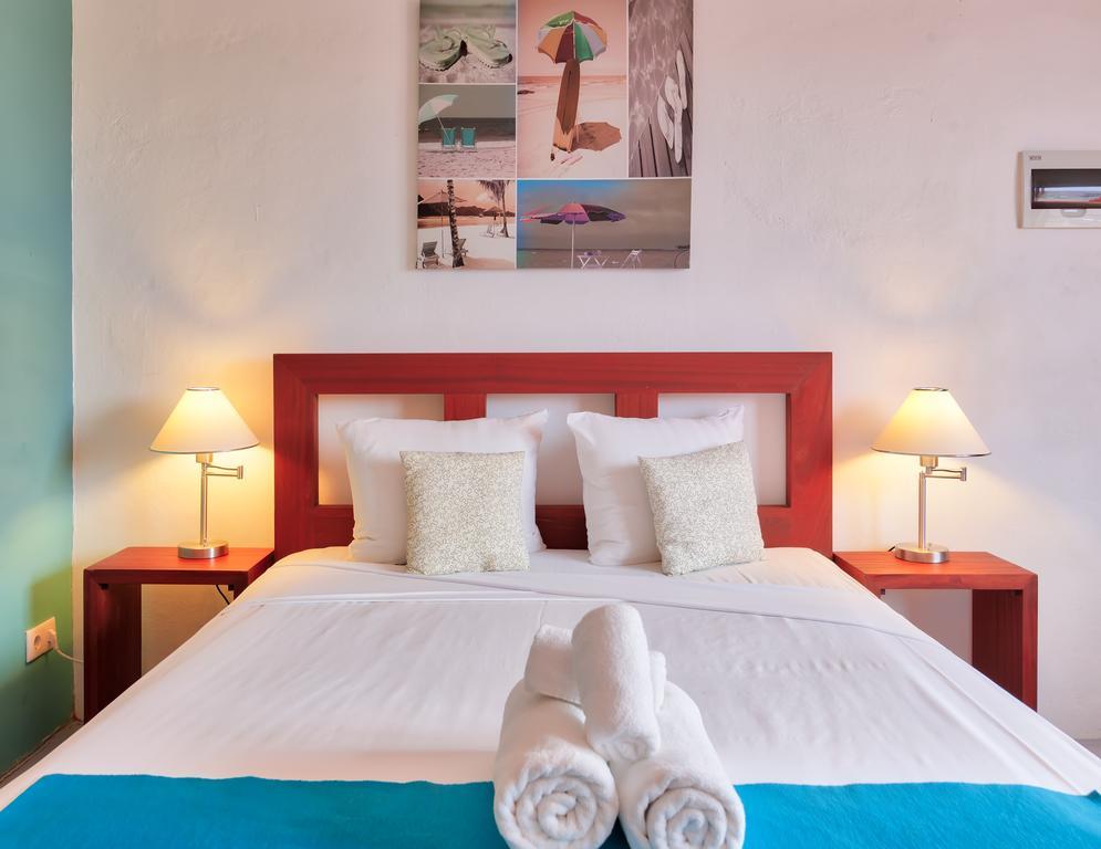 The Ritz Village Hotel Willemstad Exterior foto